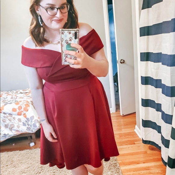 Dress - Picture 1 of 2